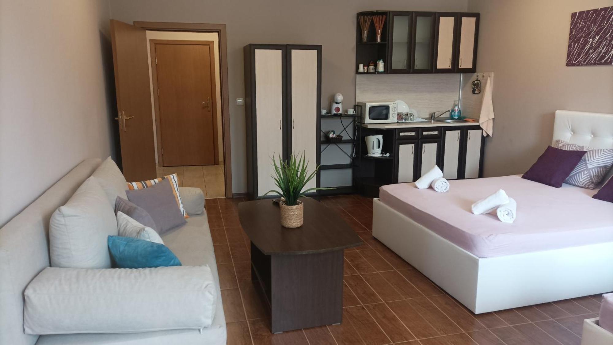 Cosy Apartments And Spectacular Rooms Fotiadis 大特尔诺沃 外观 照片
