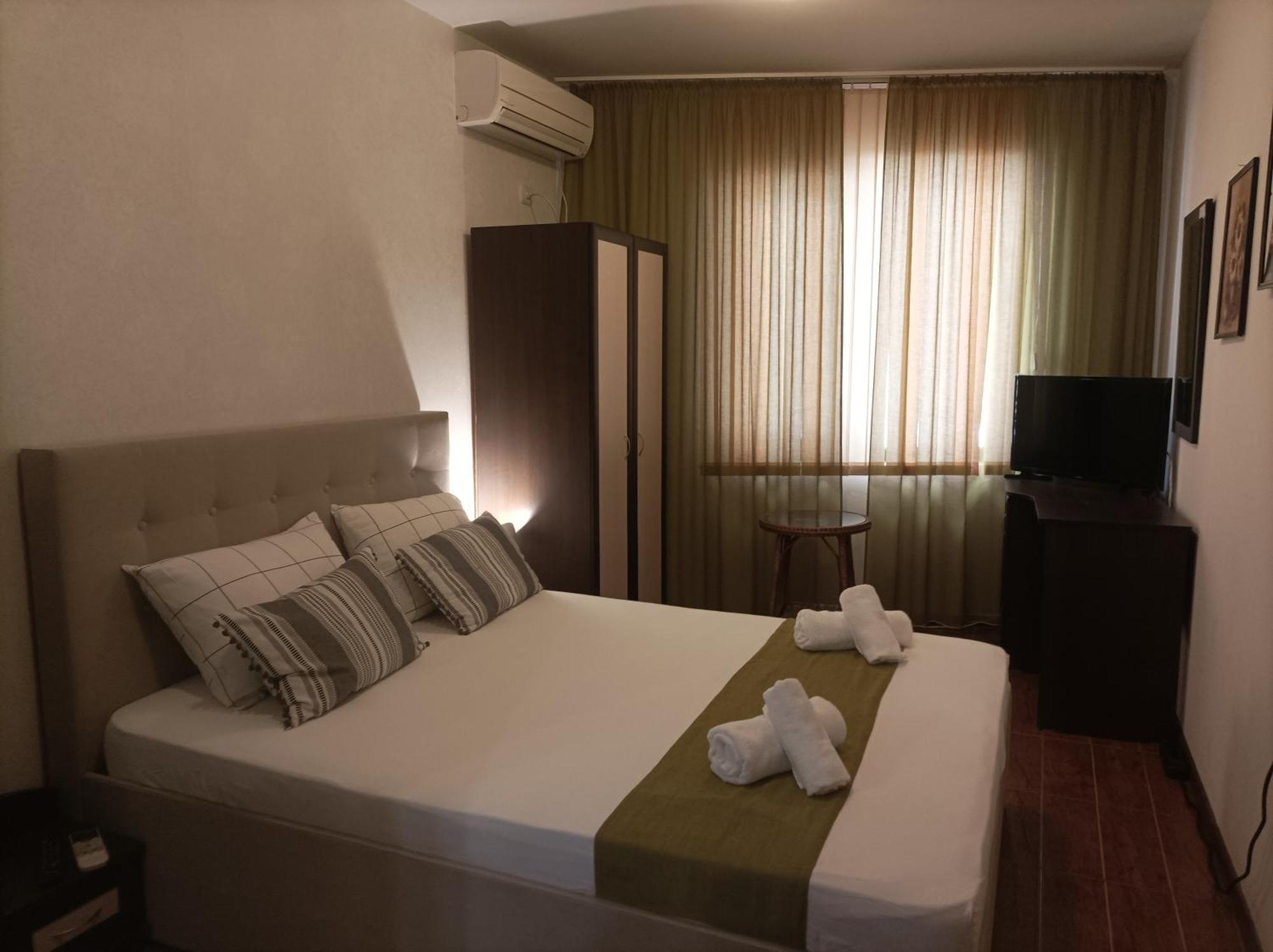 Cosy Apartments And Spectacular Rooms Fotiadis 大特尔诺沃 外观 照片