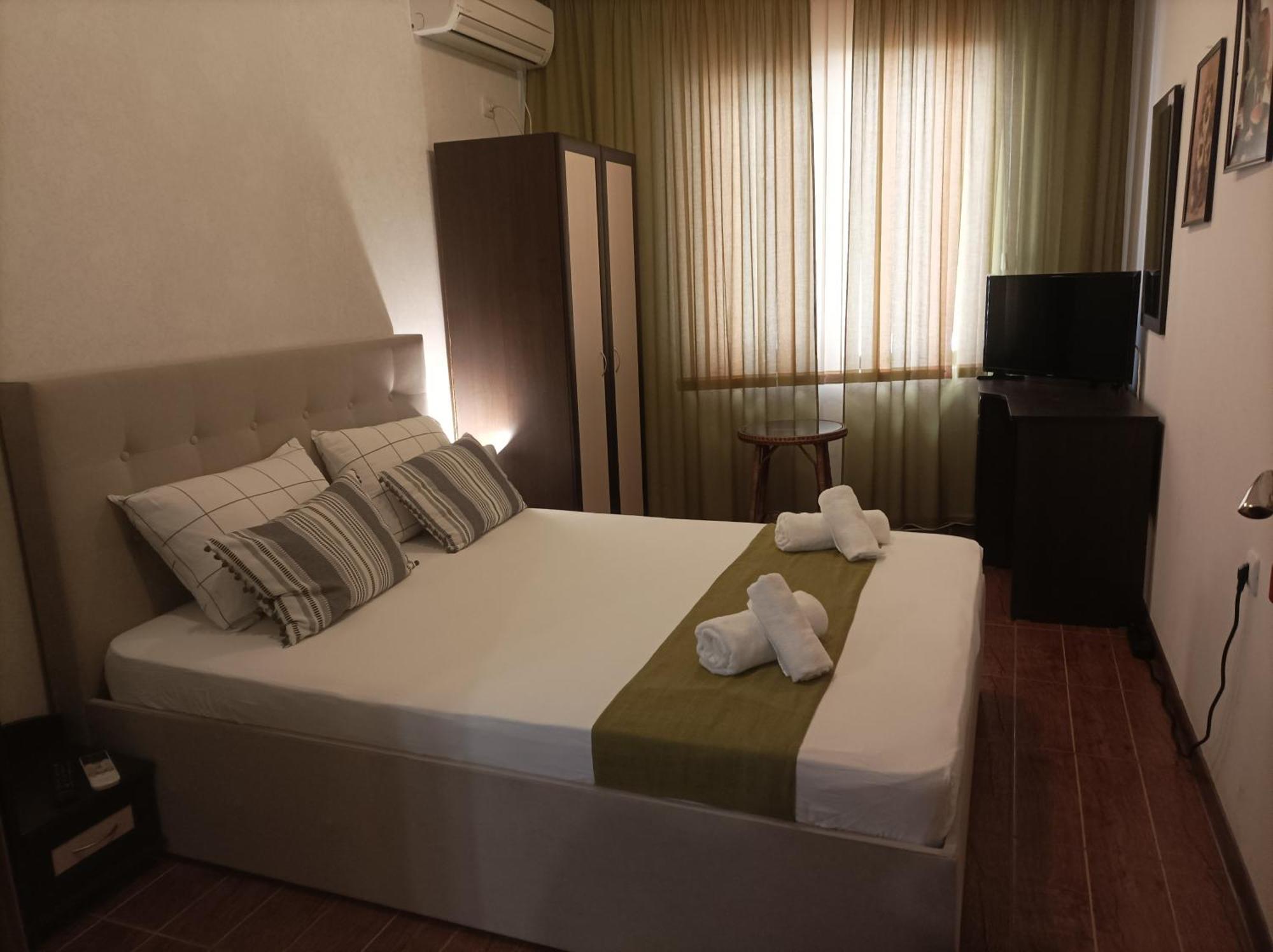 Cosy Apartments And Spectacular Rooms Fotiadis 大特尔诺沃 外观 照片