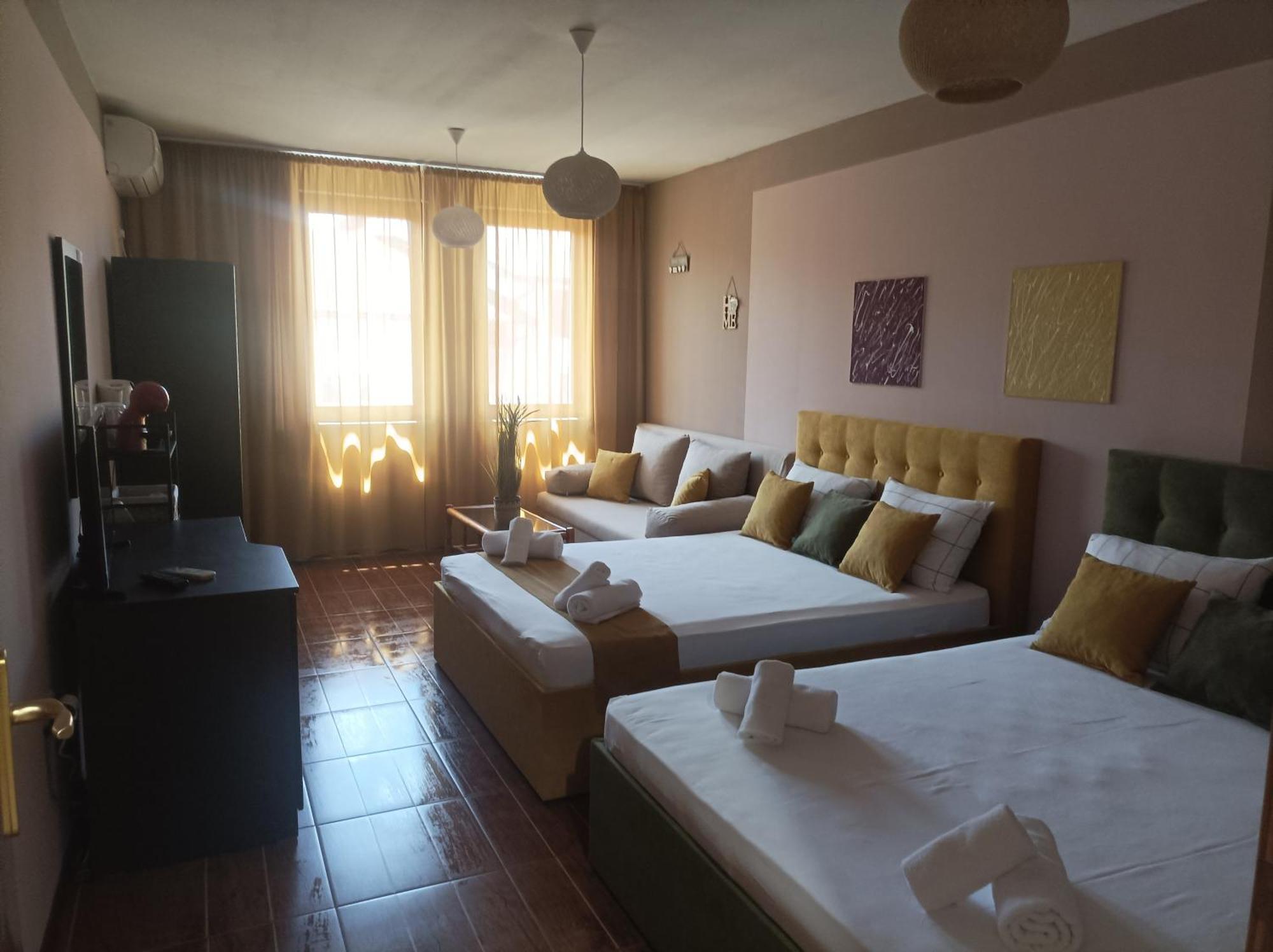 Cosy Apartments And Spectacular Rooms Fotiadis 大特尔诺沃 外观 照片