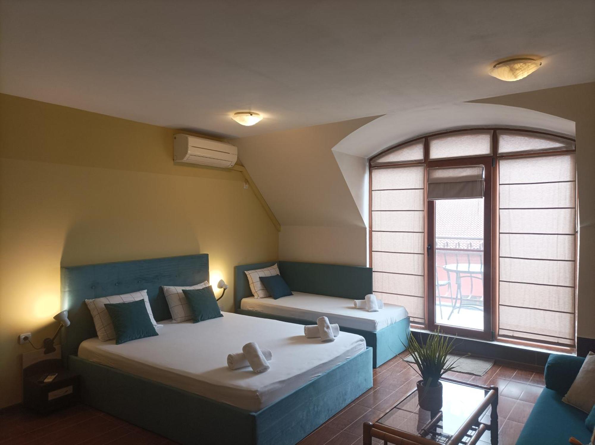Cosy Apartments And Spectacular Rooms Fotiadis 大特尔诺沃 外观 照片