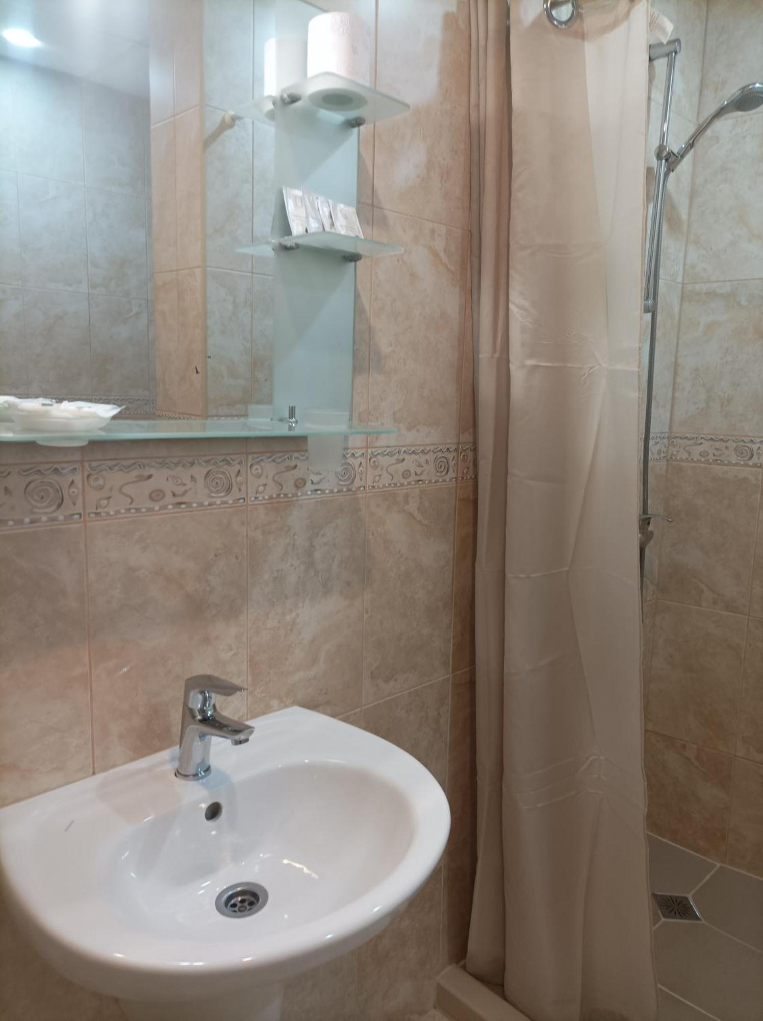 Cosy Apartments And Spectacular Rooms Fotiadis 大特尔诺沃 外观 照片