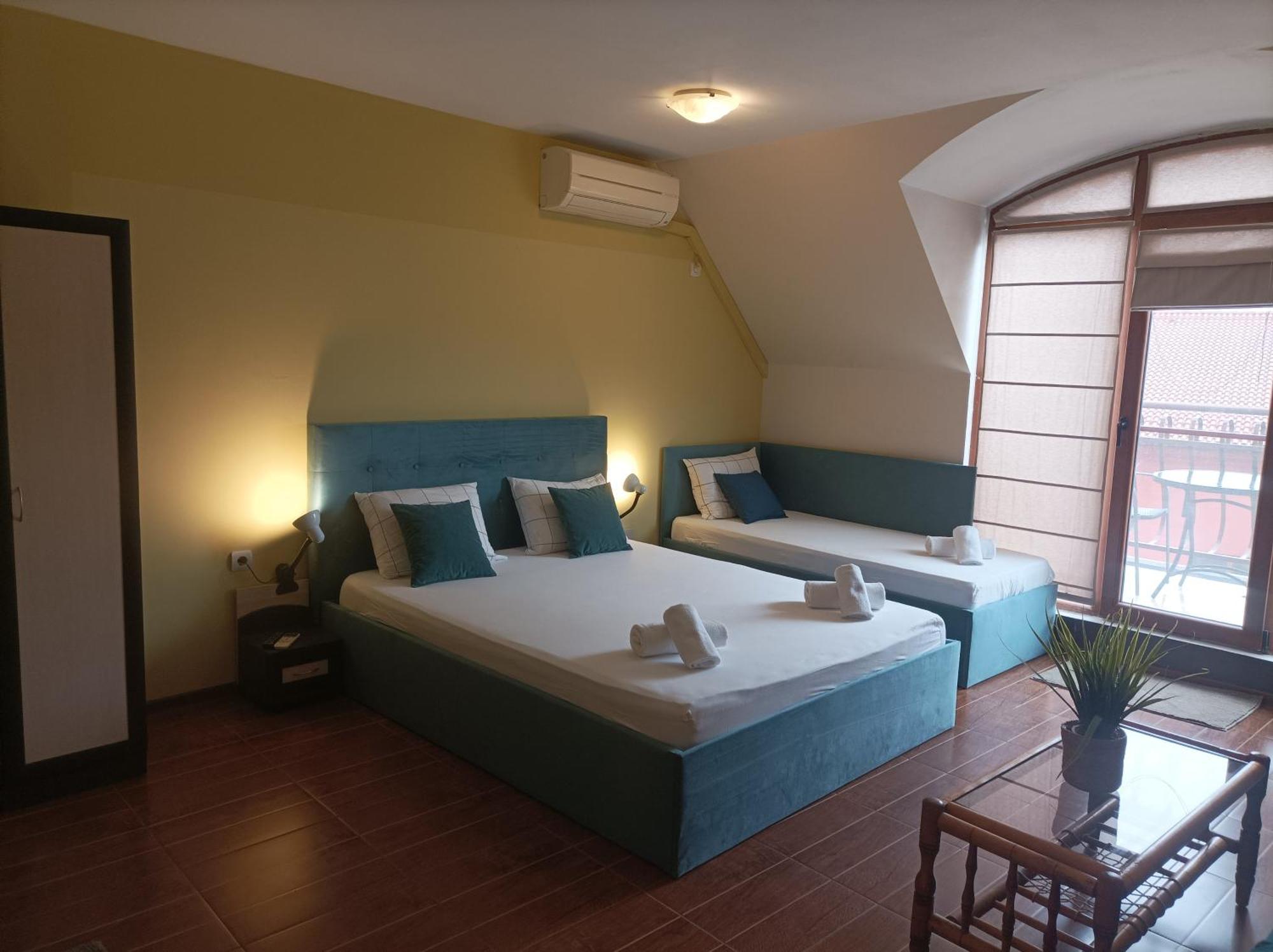 Cosy Apartments And Spectacular Rooms Fotiadis 大特尔诺沃 外观 照片